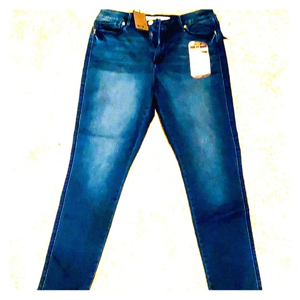 Seven7 Jeans NWT